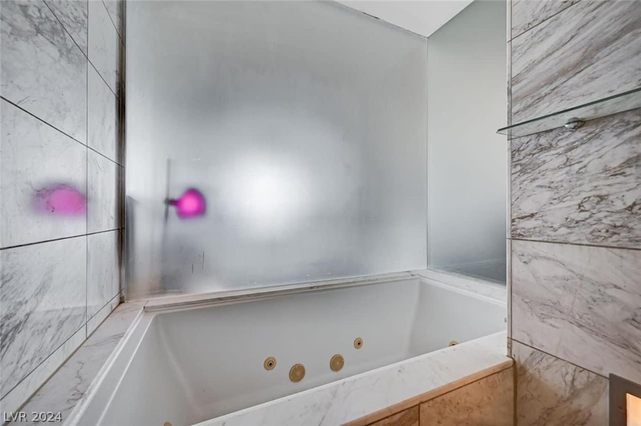 Luxurious Mountain Views At Palms 16319 Apartment Las Vegas