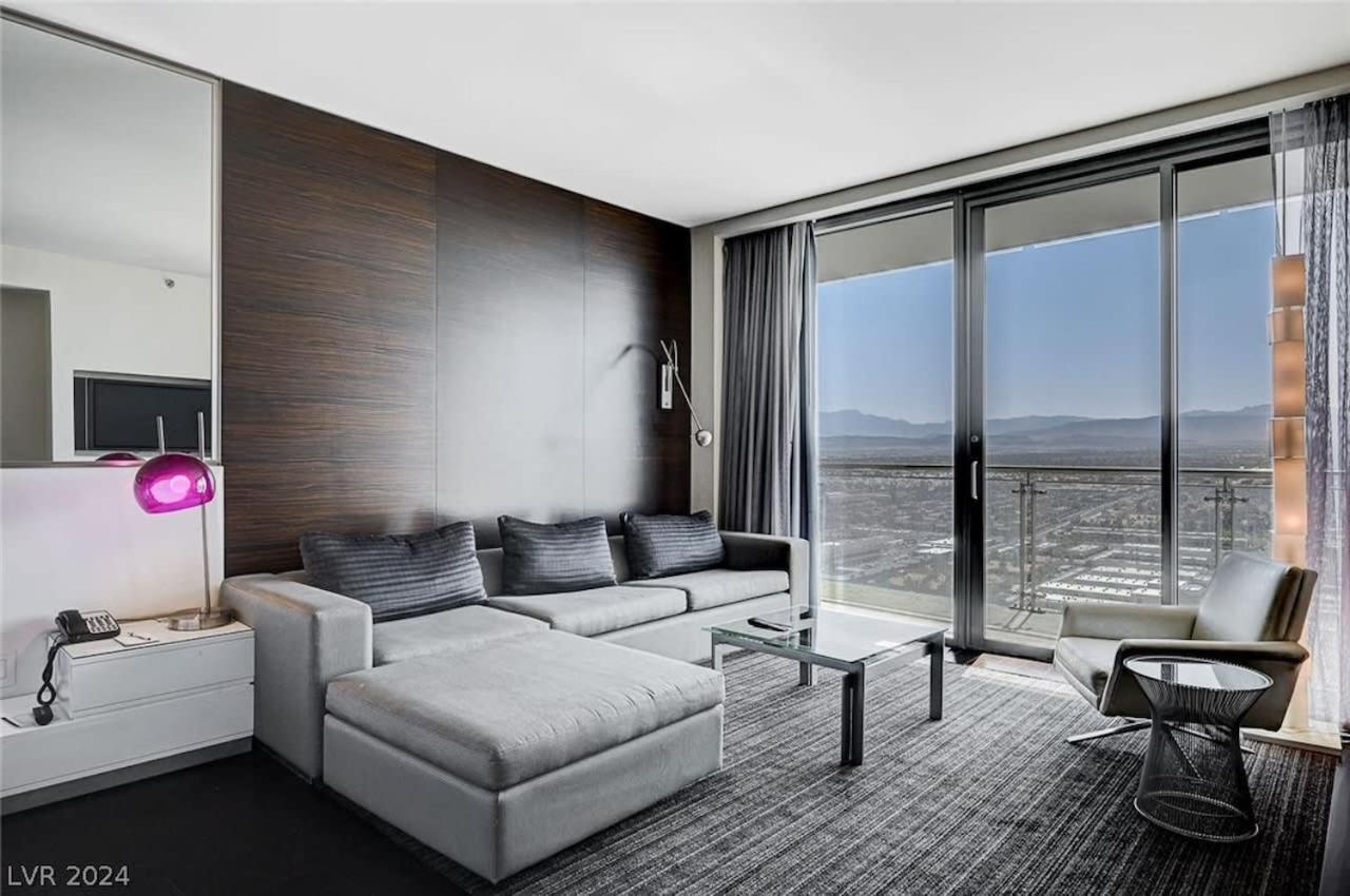 Luxurious Mountain Views At Palms 16319 Apartment Las Vegas
