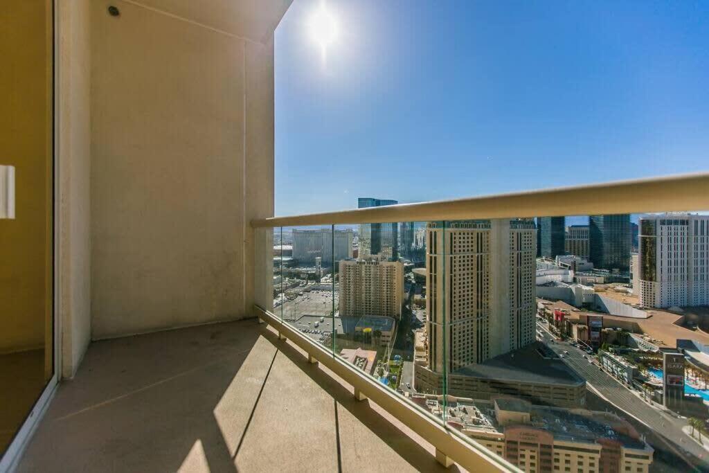 Mgm 29717 Strip View Balcony Holiday home