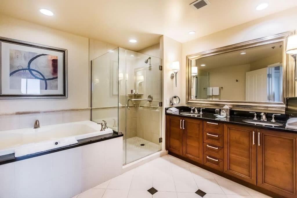 Signature Mgm Grand - Mountain View - Free Valet 25804 Holiday home