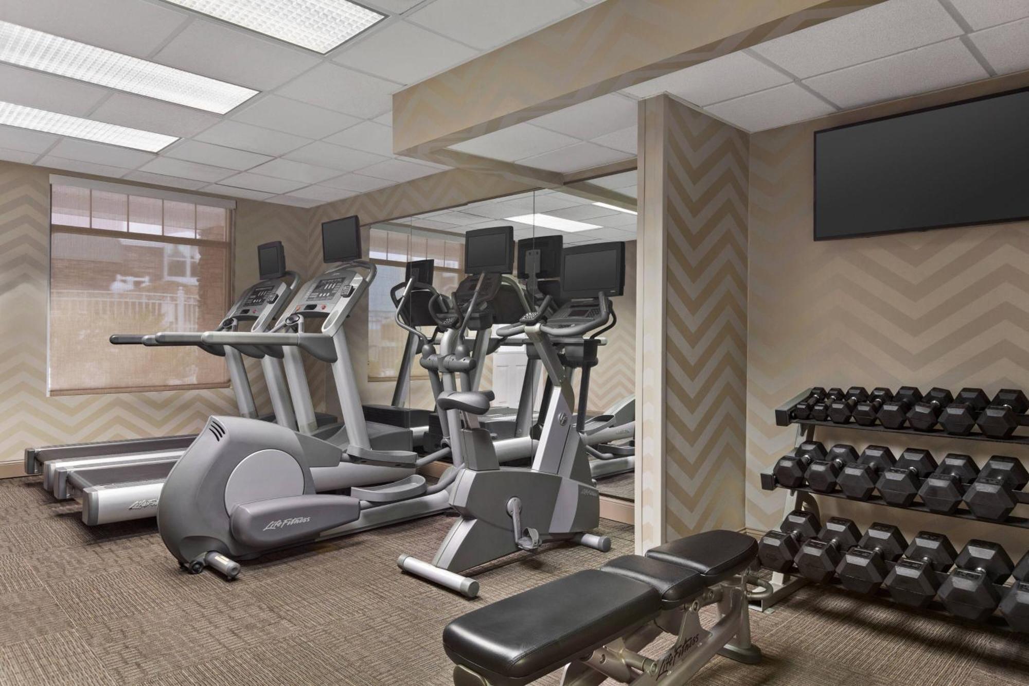 By Marriott Vegas Stadium Area 3*