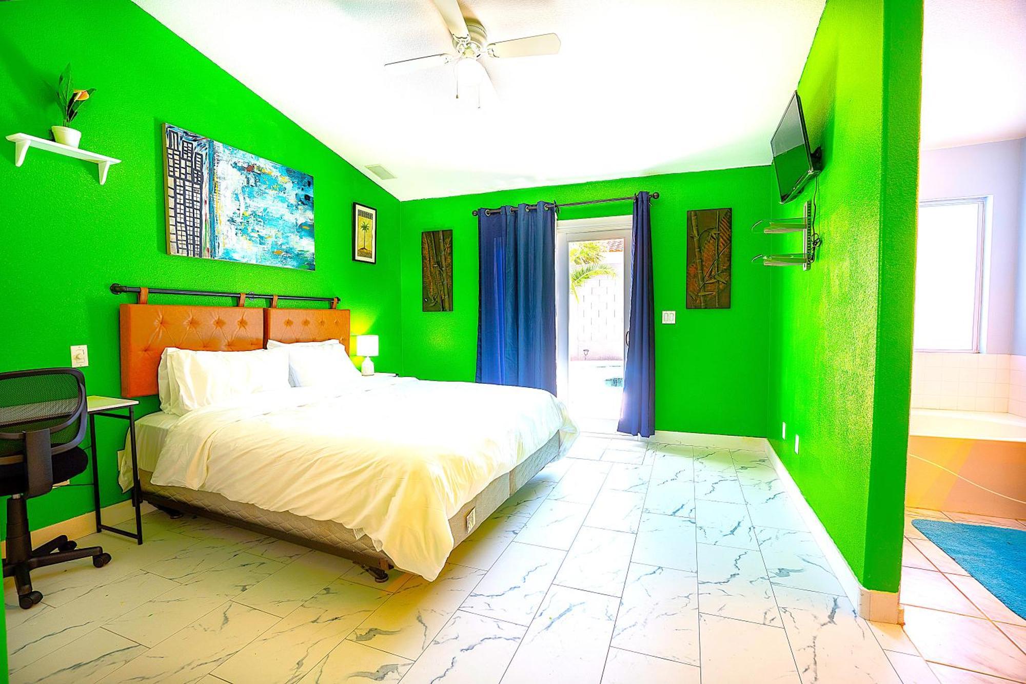 Private Guestrooms In North Vegas Area *