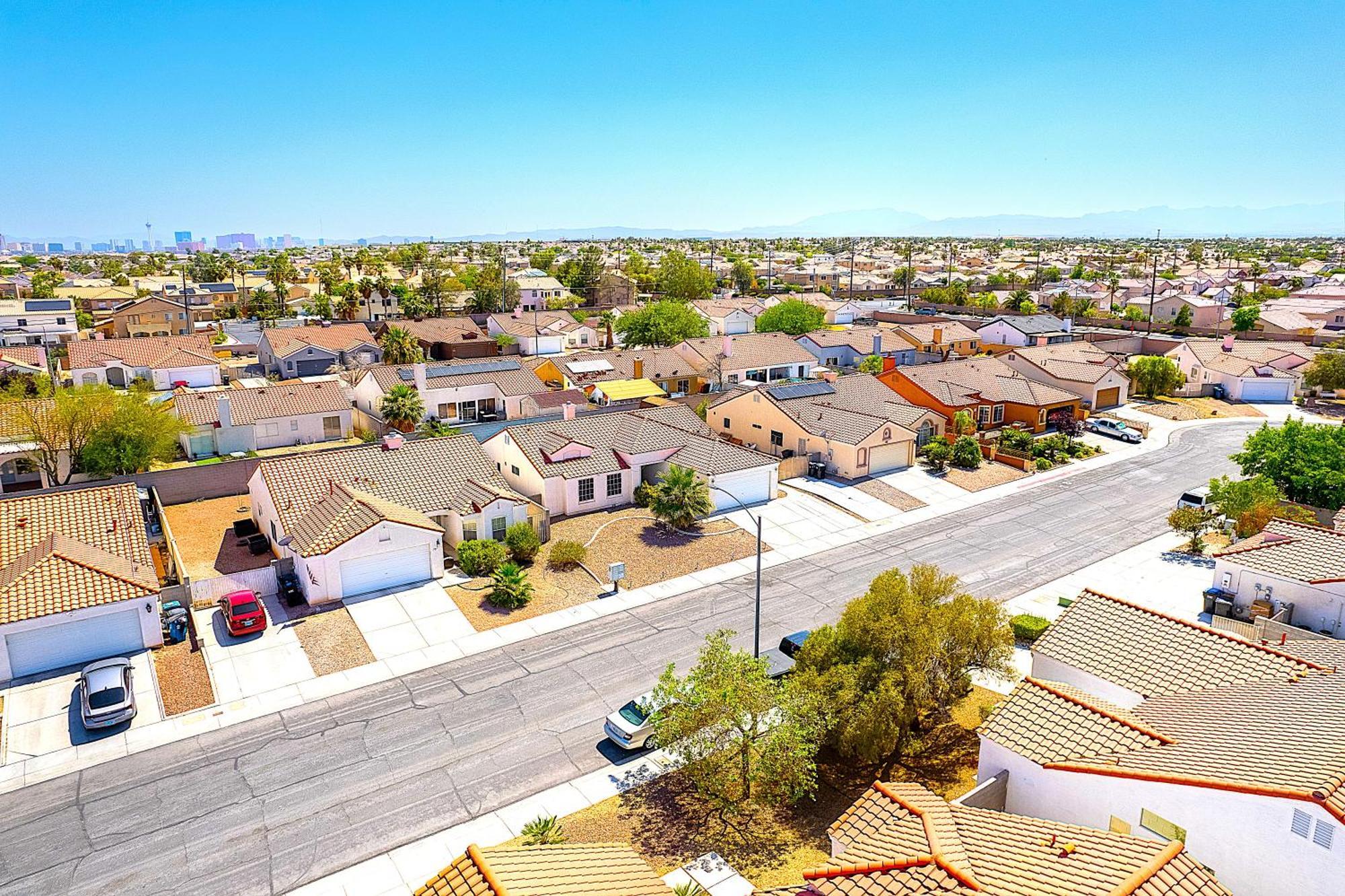 Private Guestrooms In North Vegas Area * Las Vegas