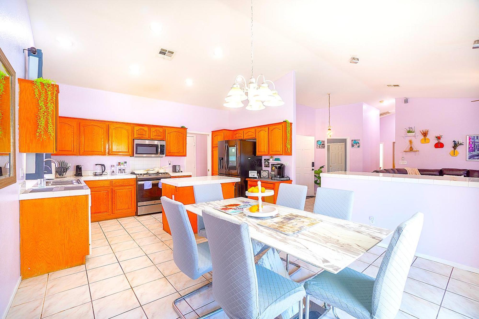 Guest house Private Guestrooms In North Vegas Area