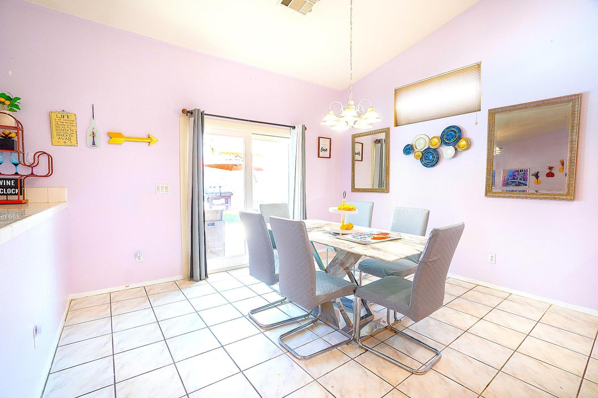Private Guestrooms In North Vegas Area Guest house