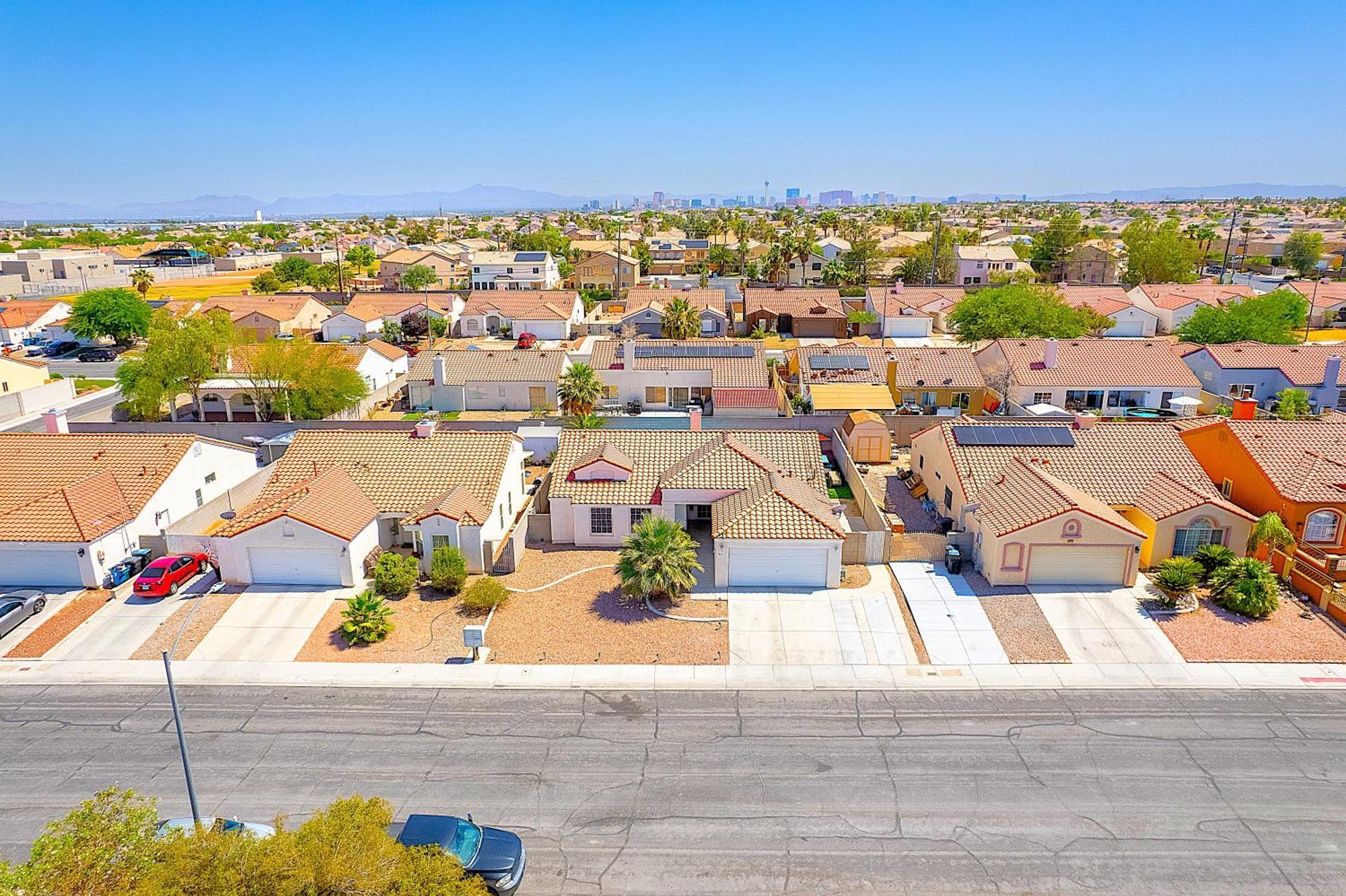 Private Guestrooms In North Vegas Area Las Vegas