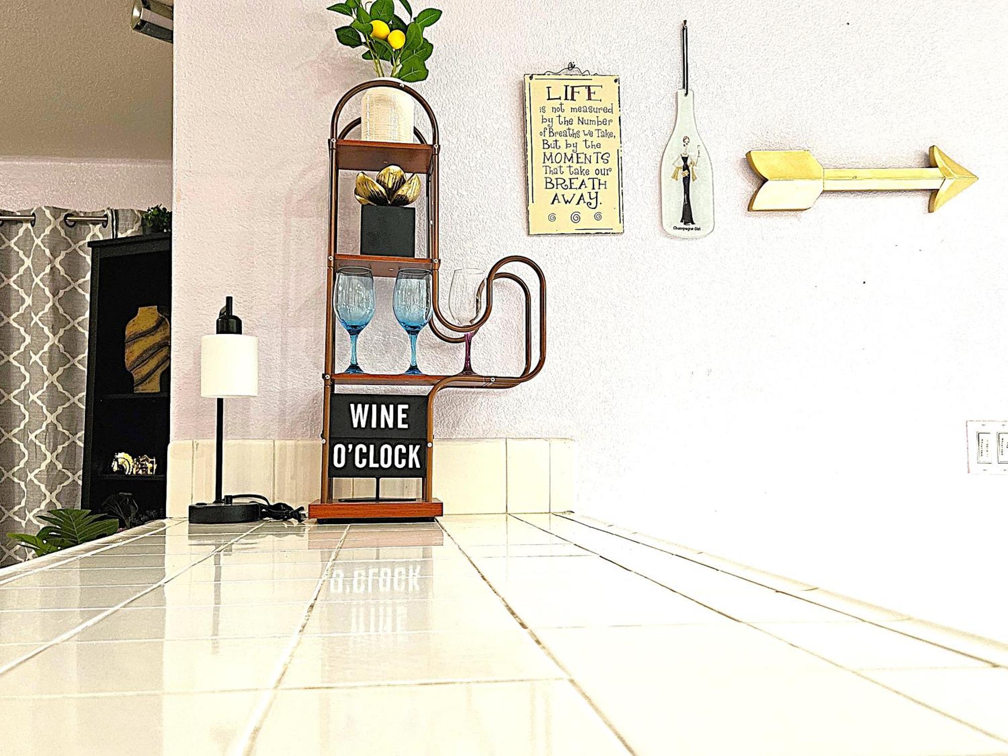 Guest house Private Guestrooms In North Vegas Area *