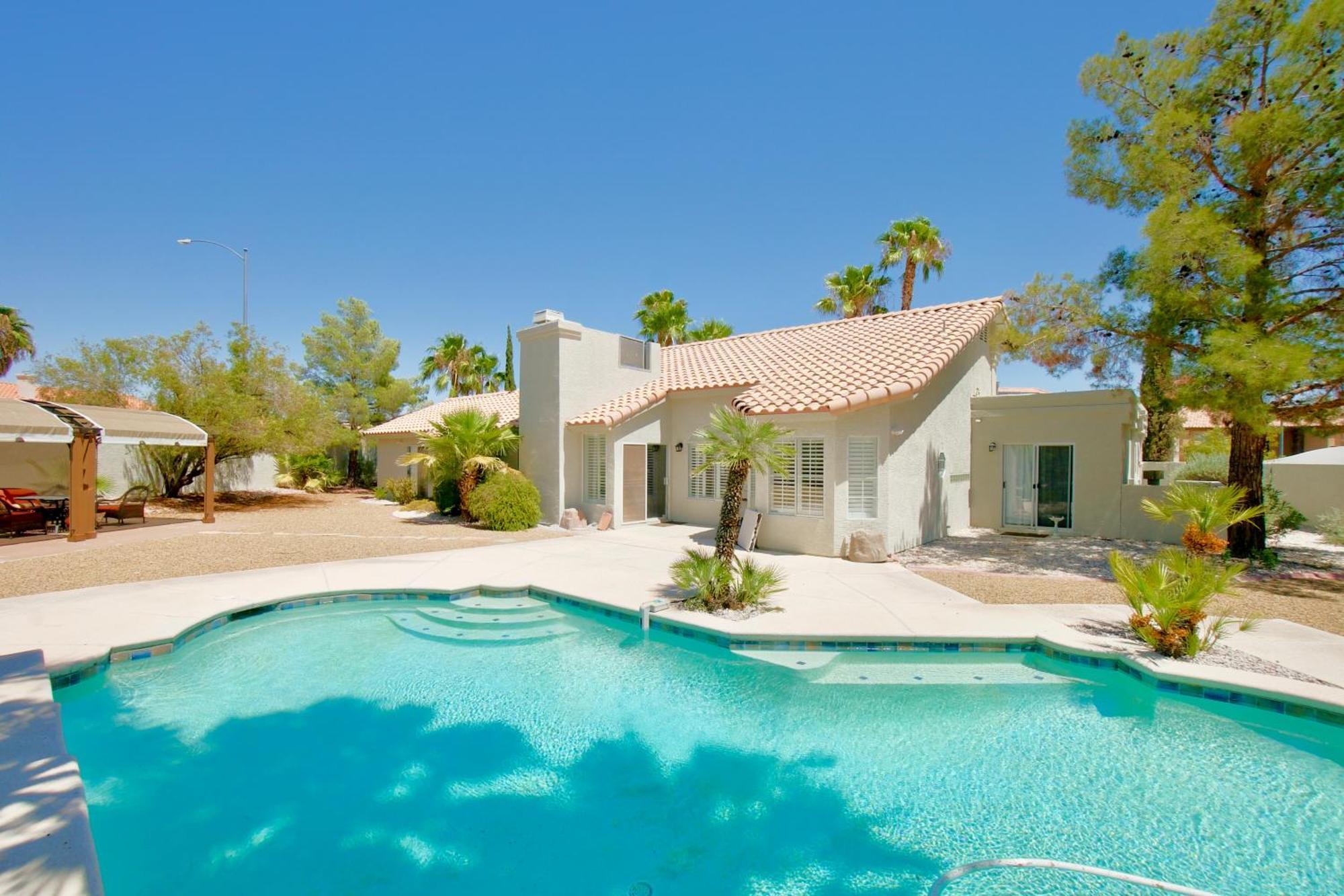 Holiday home Vegas Lucky Vacation - Entire Home, Pool, 15mins From Strip And More! Las Vegas