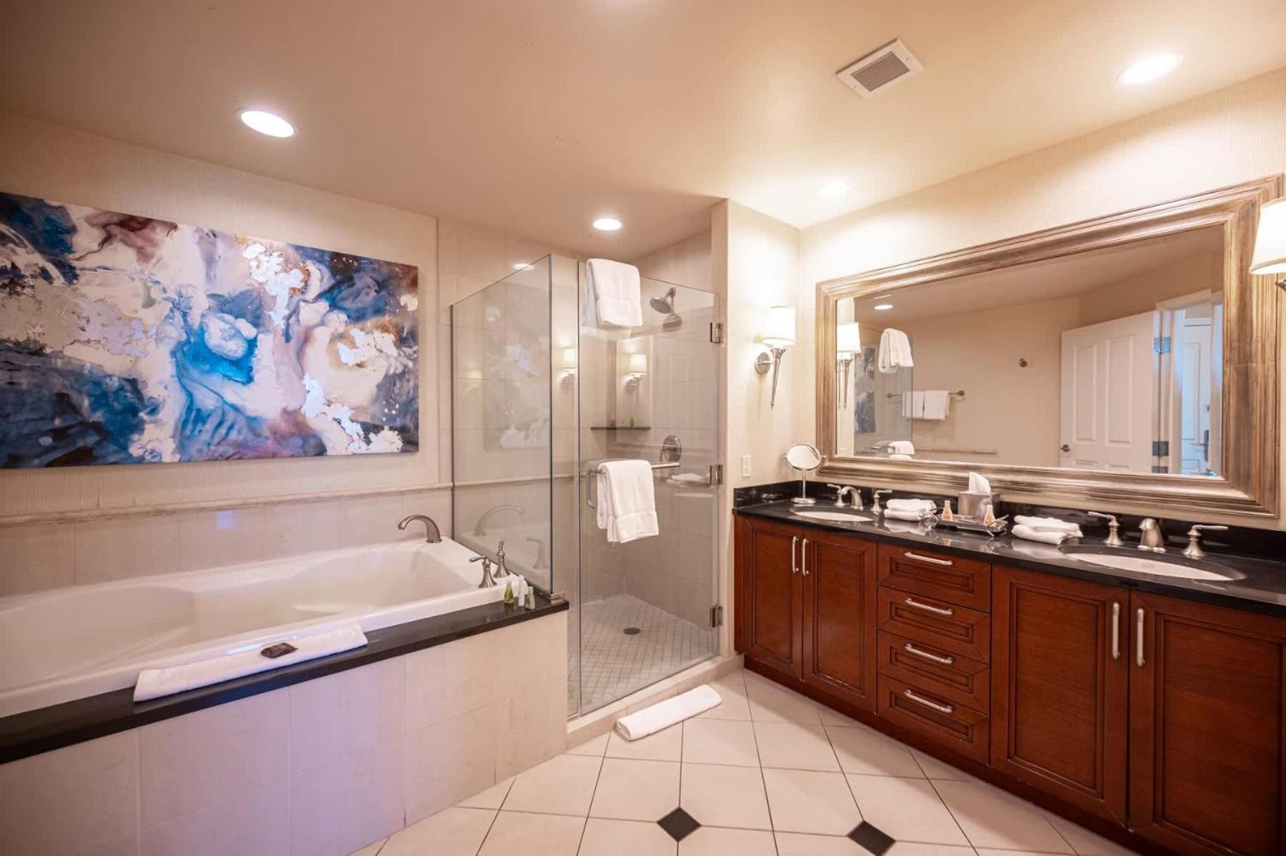 Holiday home No Fee Strip View +free Valet + Pool