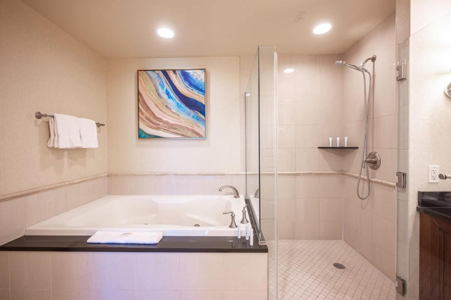 Holiday home No Fee Strip View Balcony+ Free Valet+pool *