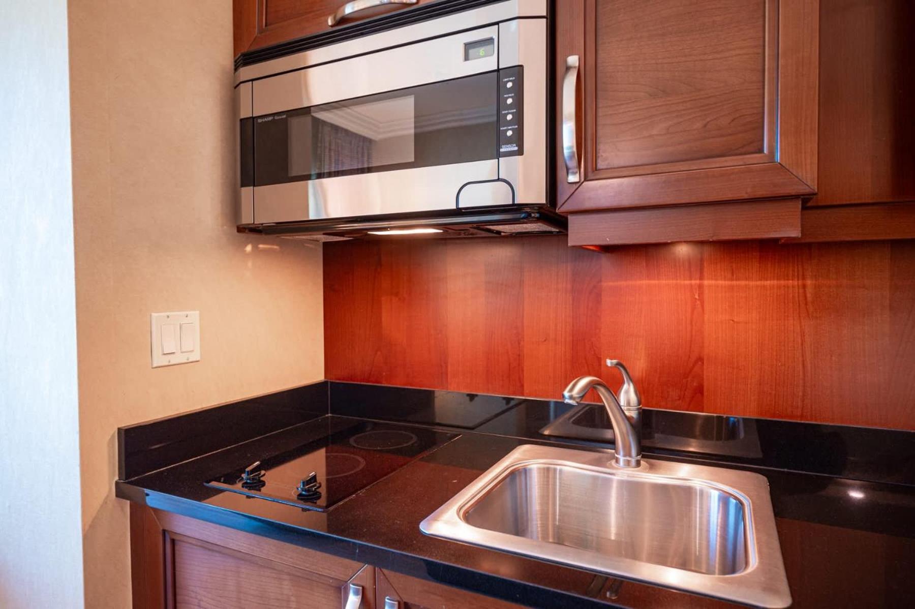 Holiday home No Fee Strip View Balcony+ Free Valet+pool