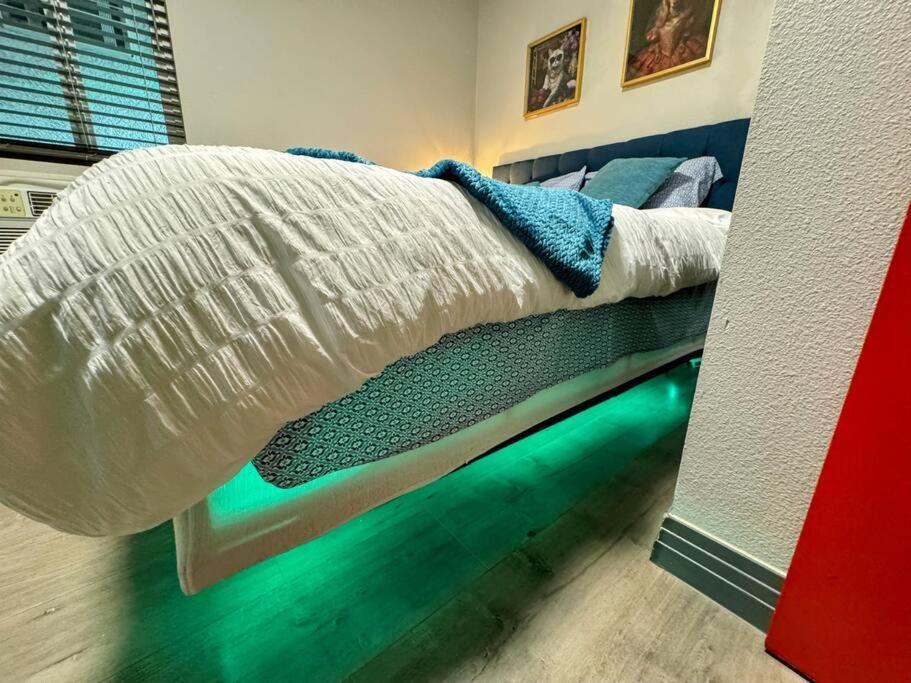 Apartment Modern Near Fremont Street Las Vegas
