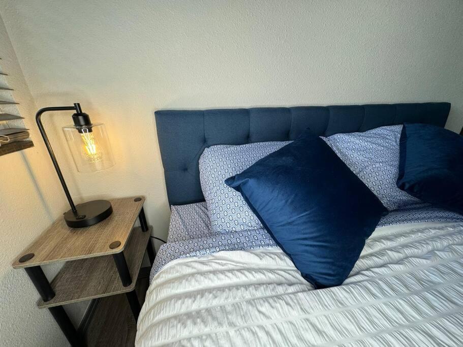 Apartment Modern Near Fremont Street