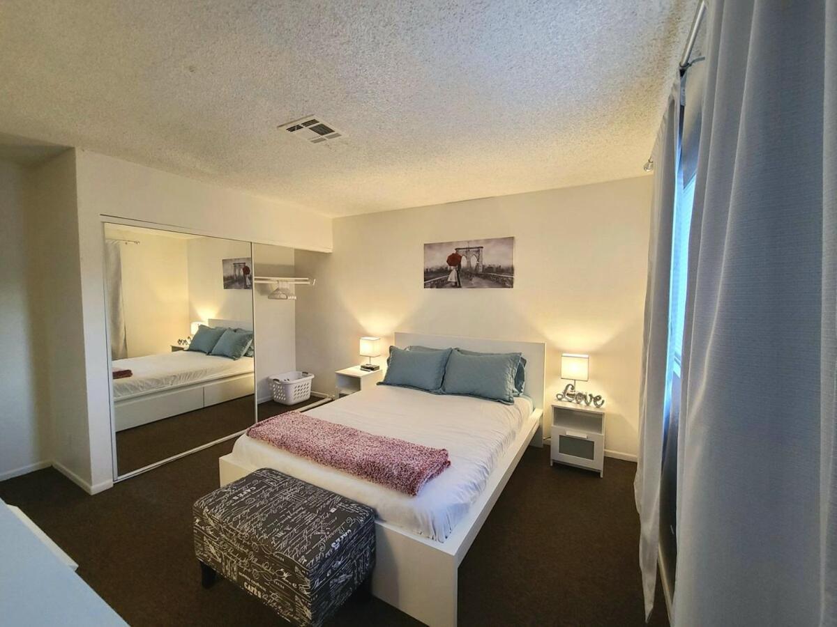 Apartment 2 Bed 2 Bath Downtown Vegas Near The Strip Las Vegas