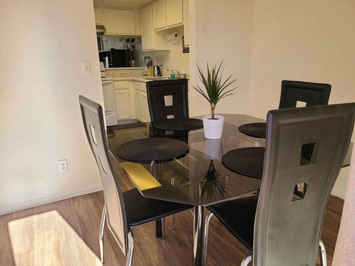 Apartment 2 Bed 2 Bath Downtown Vegas Near The Strip Las Vegas