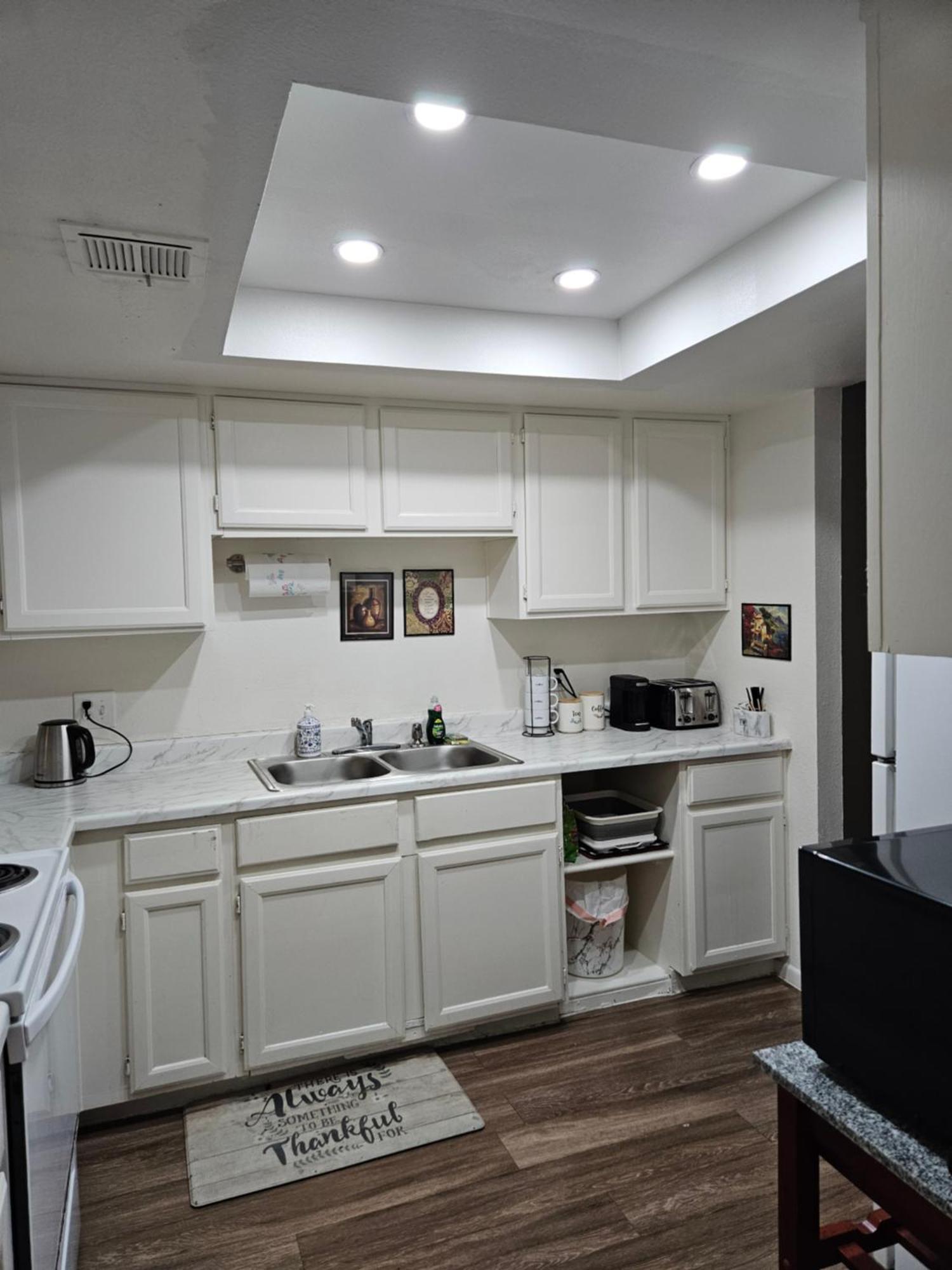 2 Bed 2 Bath Downtown Vegas Near The Strip * Las Vegas