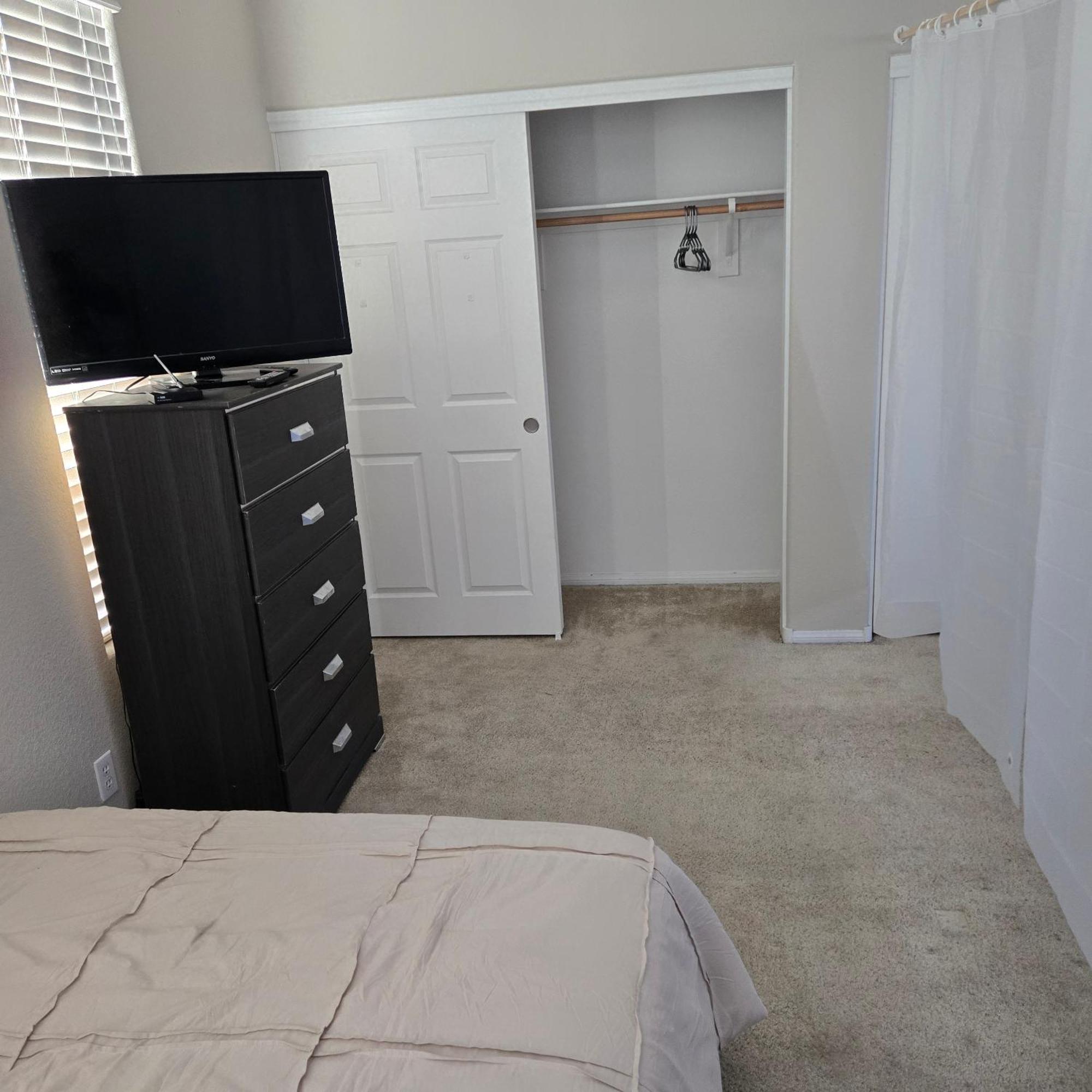 With Shared Bathroom In Homestay Las Vegas