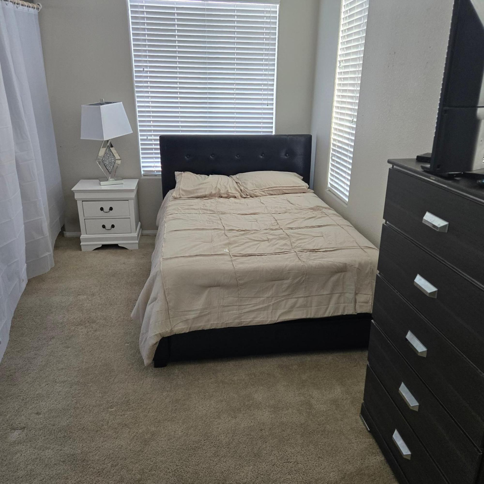Homestay With Shared Bathroom In