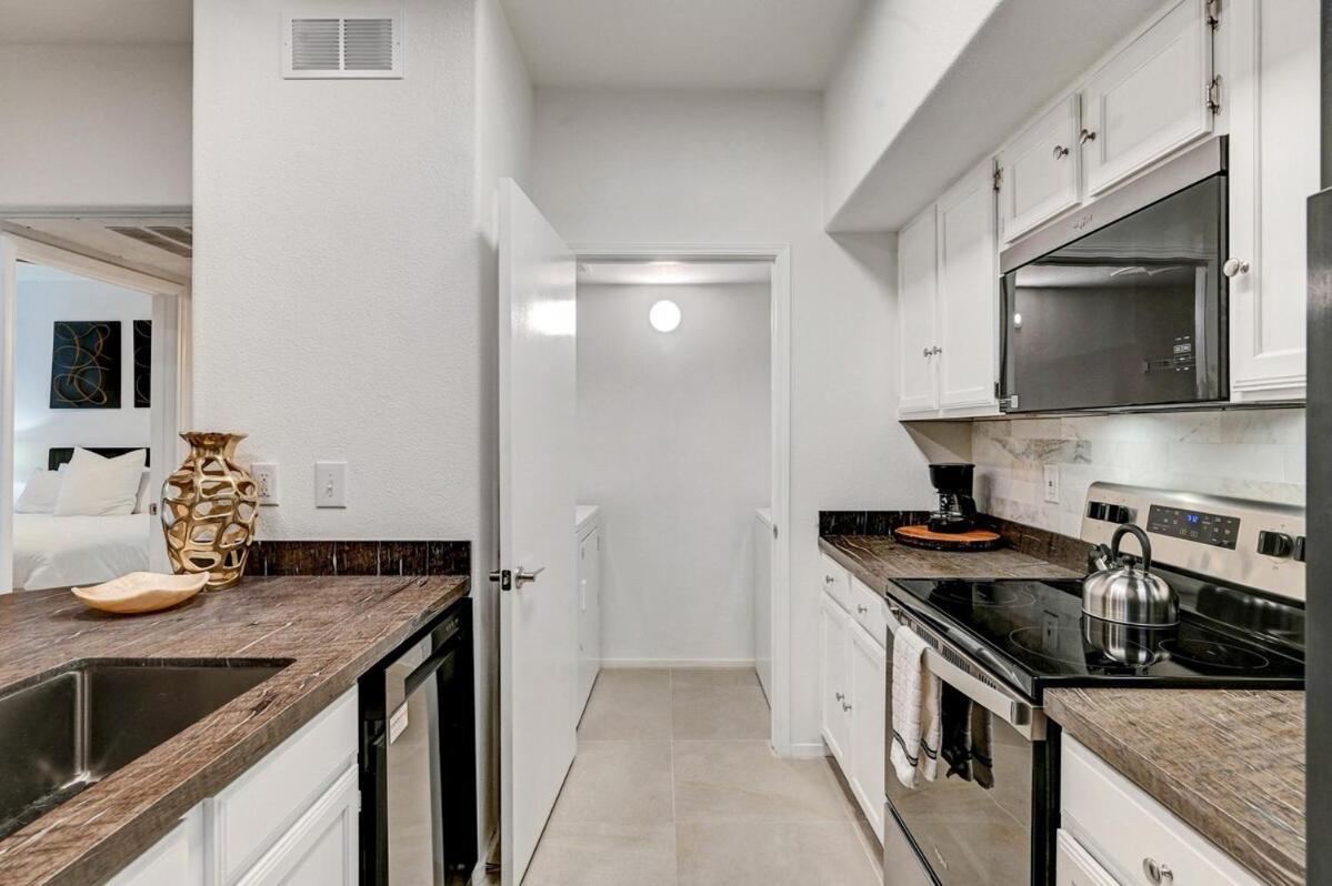 Apartment Stylish Southwest