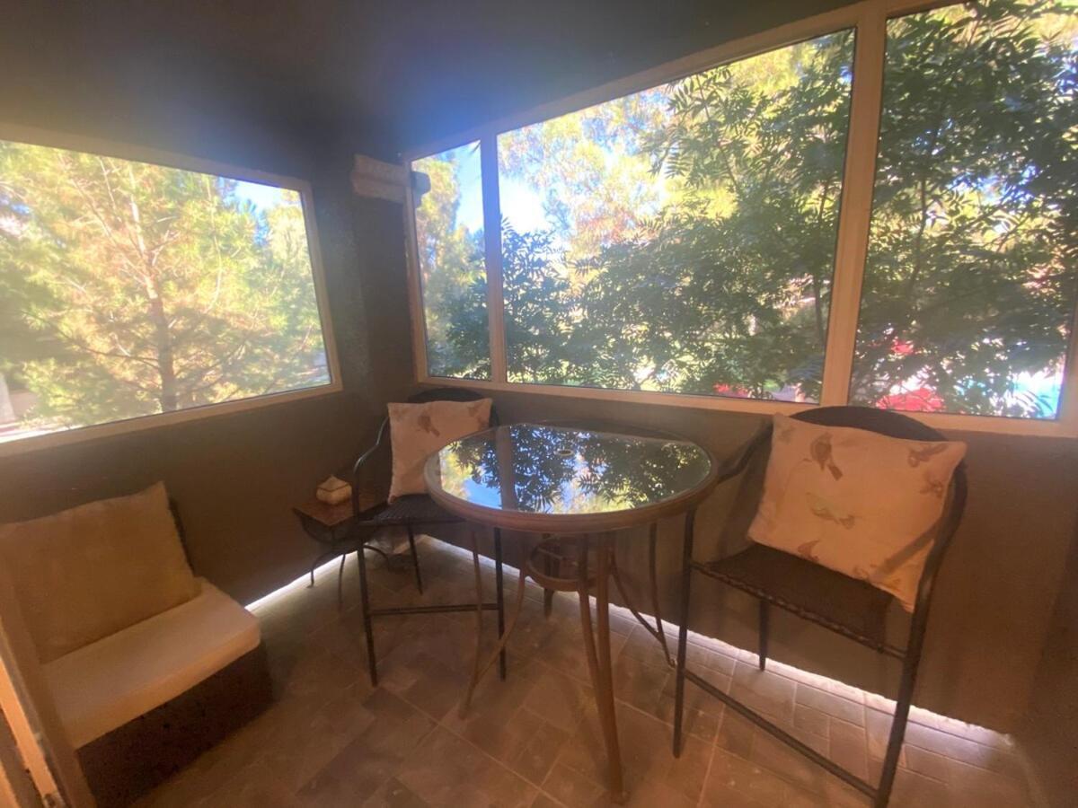 Upgraded Vegas Condo- 15 Minutes From Strip