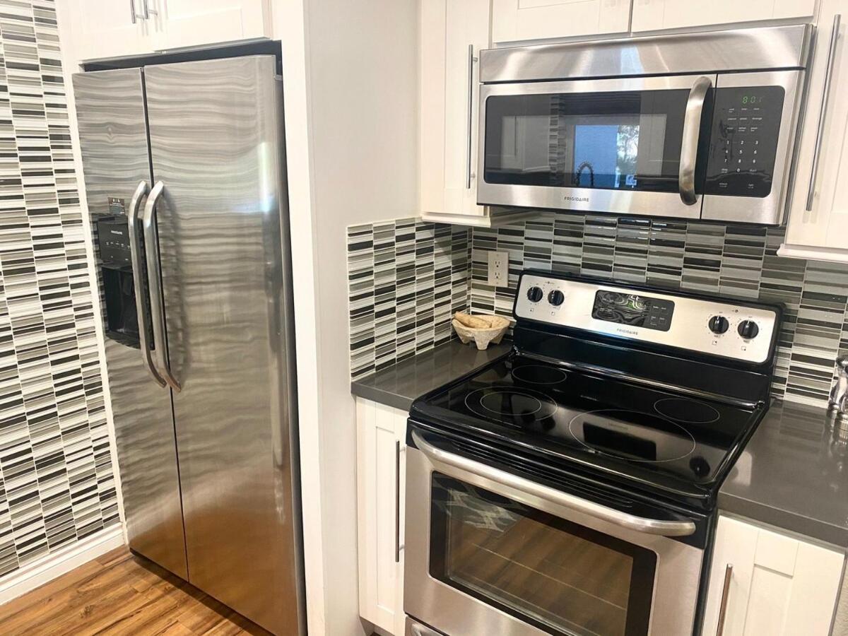 Upgraded Vegas Condo- 15 Minutes From Strip * Las Vegas