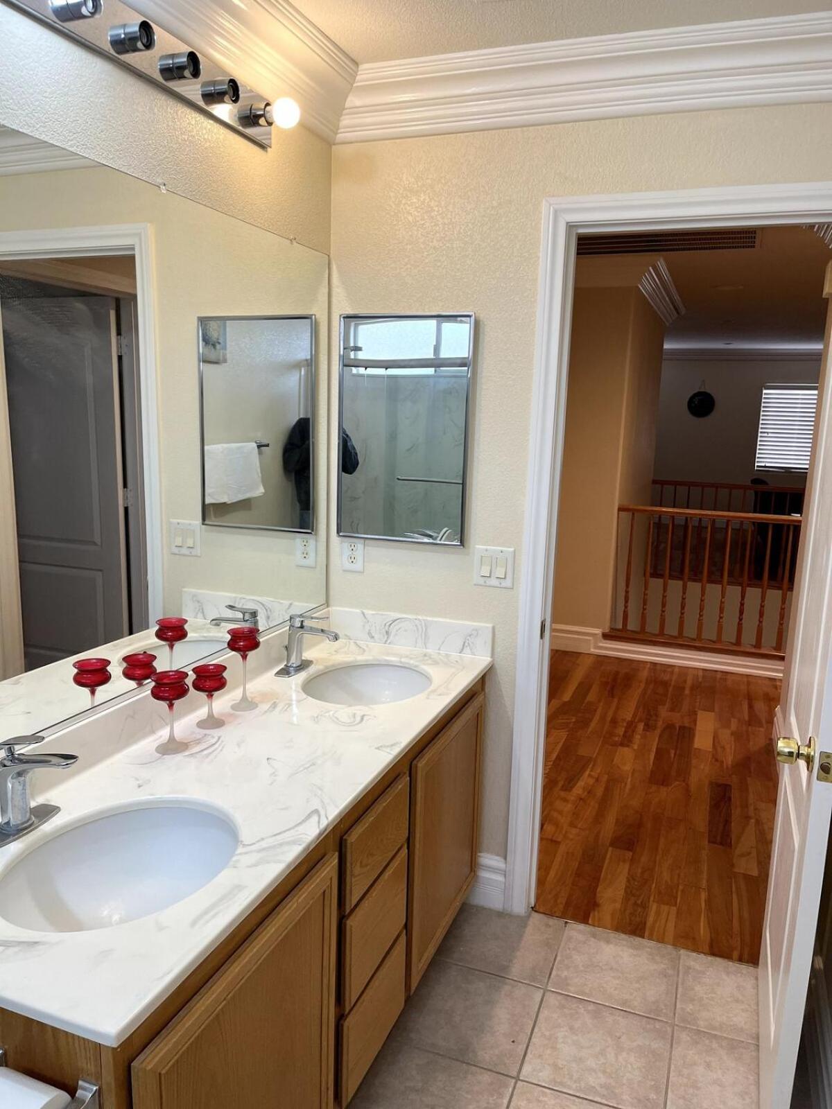 Spacious In The Southwest Holiday home Las Vegas