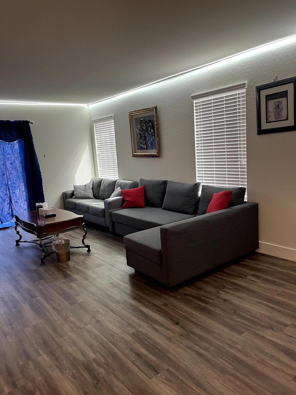 Lovely Spring Valley Home! Holiday home Las Vegas