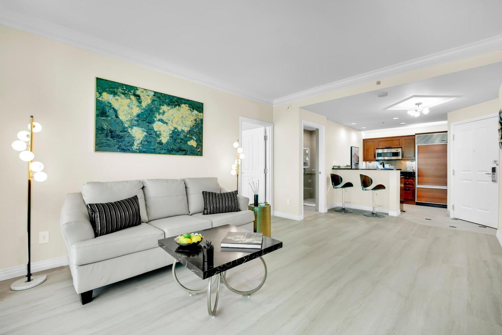 Skyline Serenity-strip Pool F1 View-no Fee *