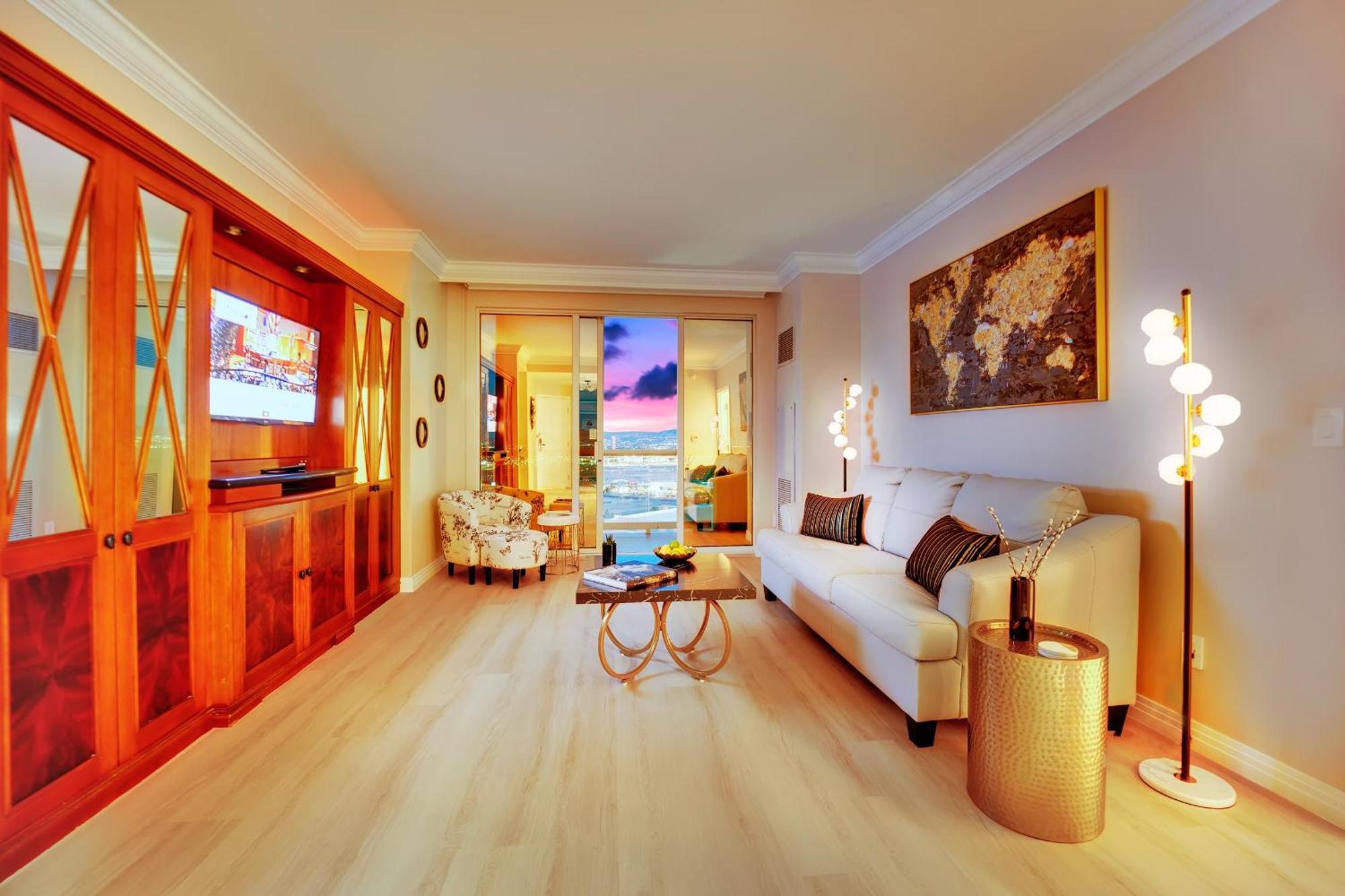 Skyline Serenity-strip Pool F1 View-no Fee Las Vegas