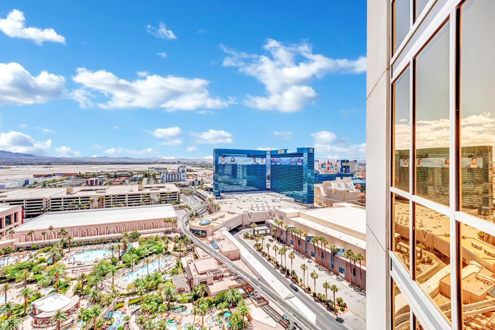 Holiday home Skyline Serenity-strip Pool F1 View-no Fee Las Vegas