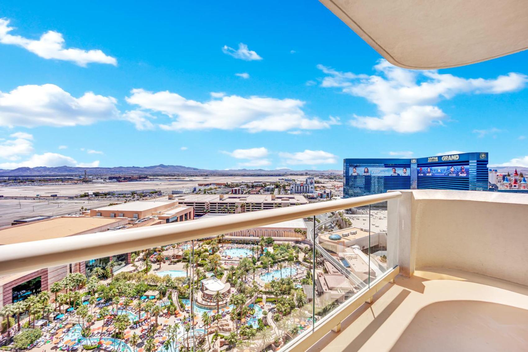 Holiday home Skyline Serenity-strip Pool F1 View-no Fee Las Vegas