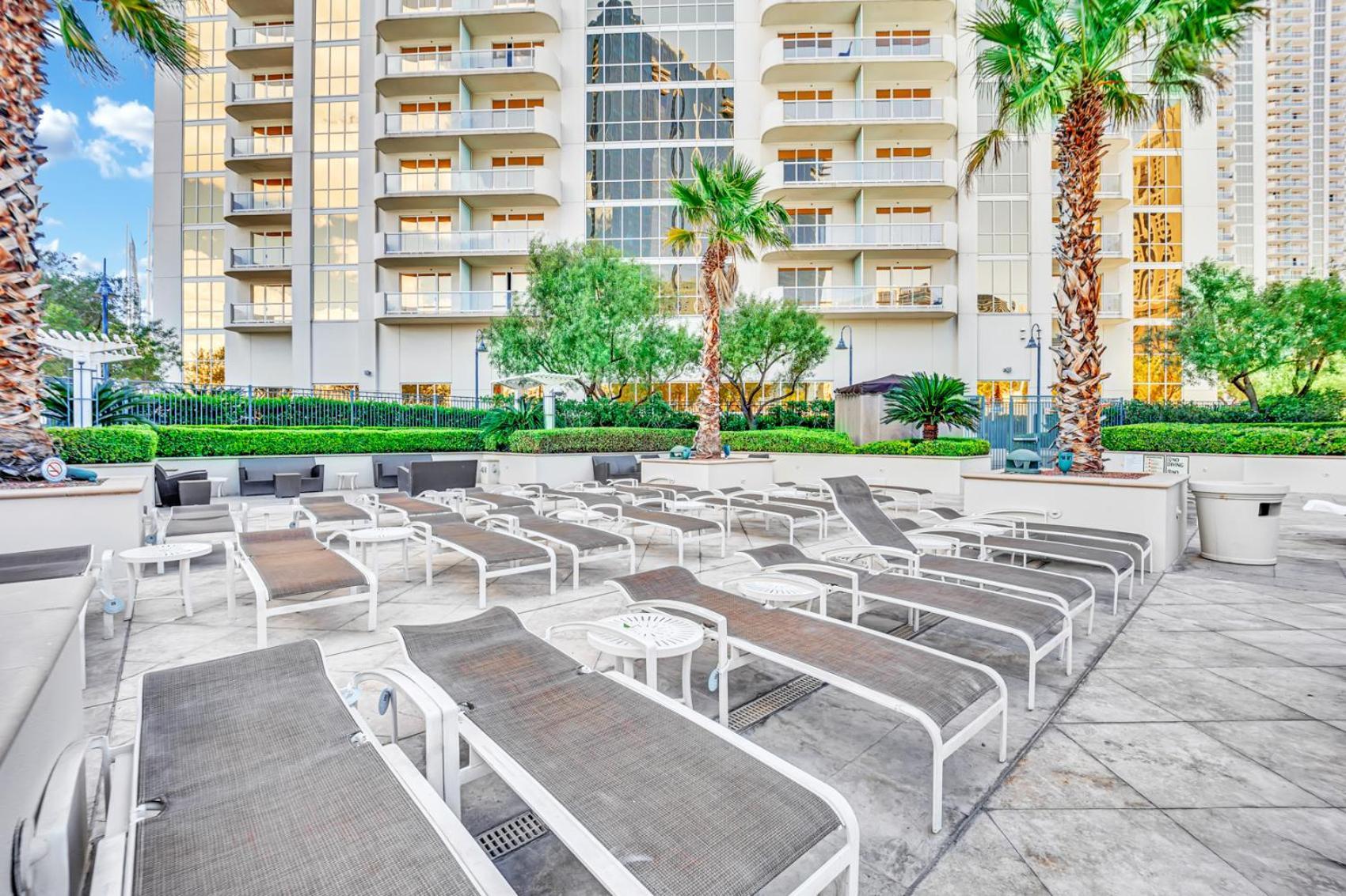 Holiday home Skyline Serenity-strip Pool F1 View-no Fee *