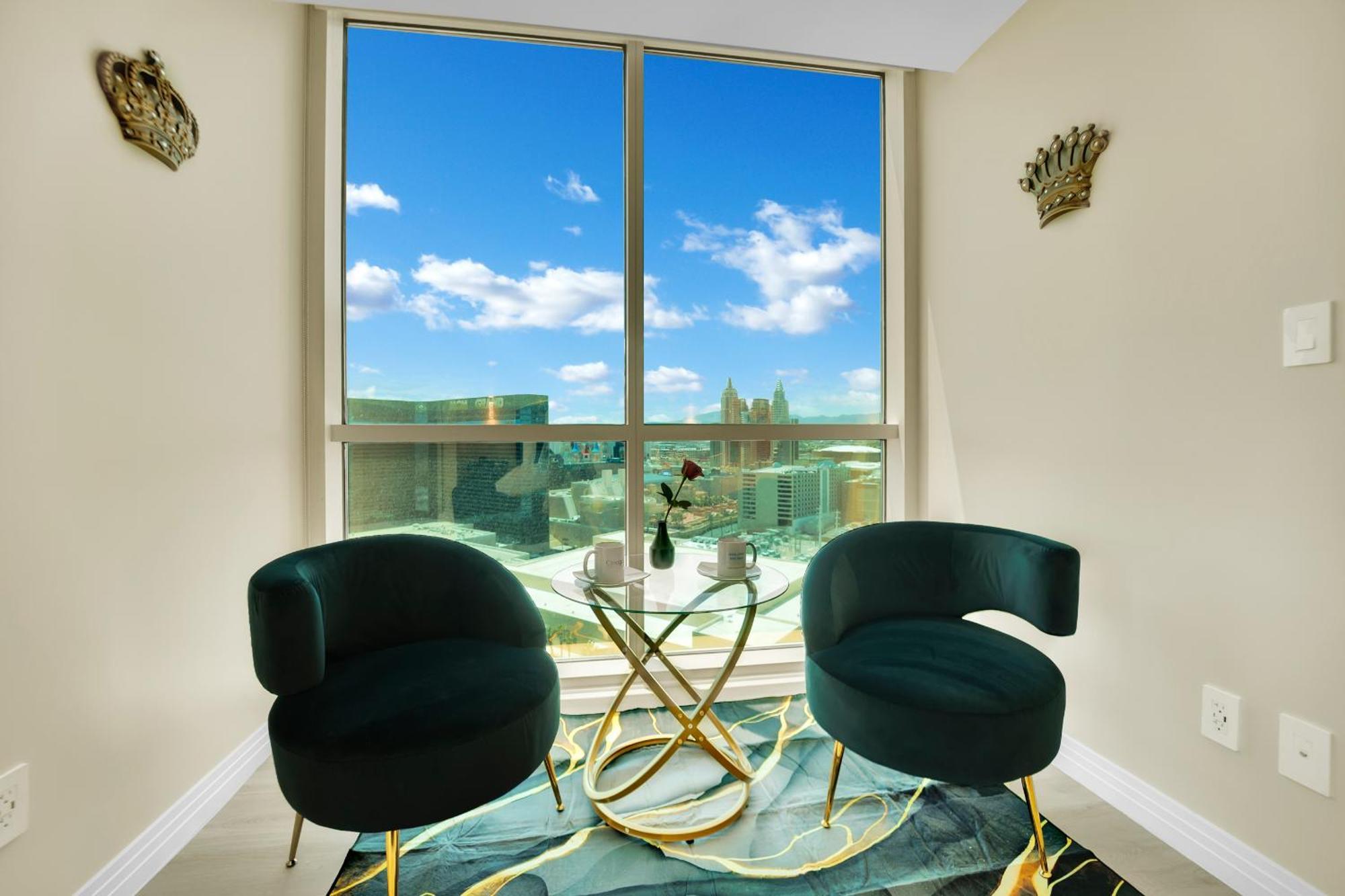 Skyline Serenity-strip Pool F1 View-no Fee *