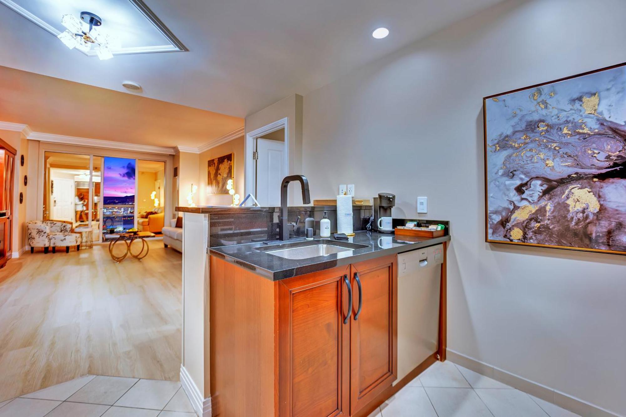 Holiday home Skyline Serenity-strip Pool F1 View-no Fee