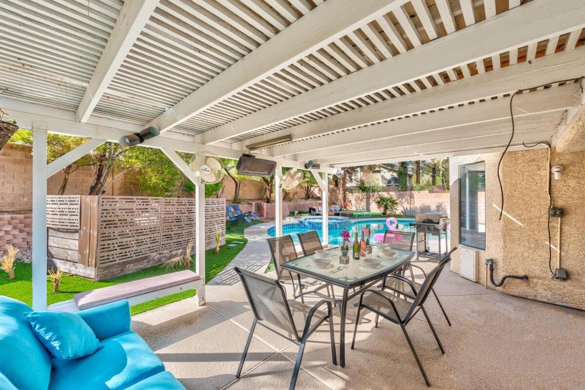 Holiday home Treasure Bay-3br Pool & Hot Tub Oasis Near T Strip *