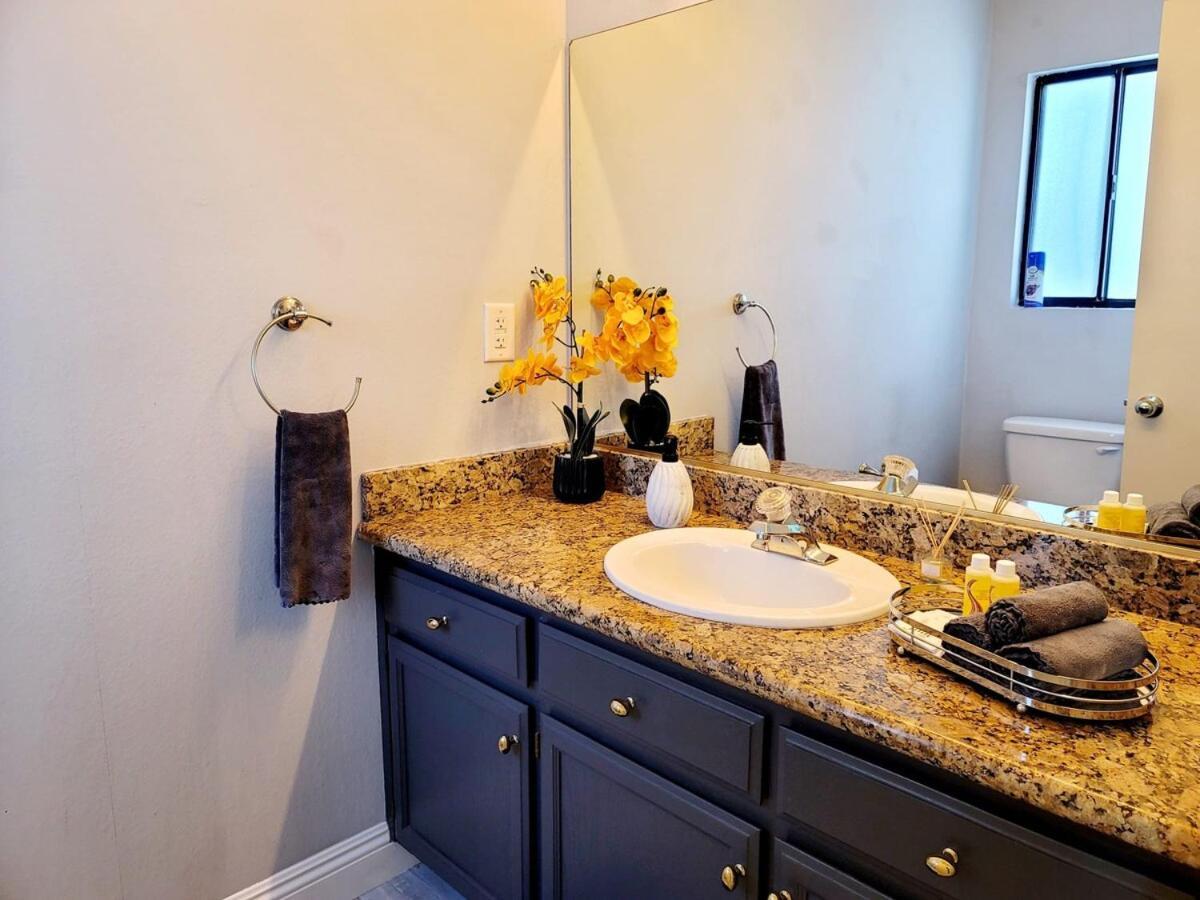 Treasure Bay-3br Pool & Hot Tub Oasis Near T Strip Holiday home