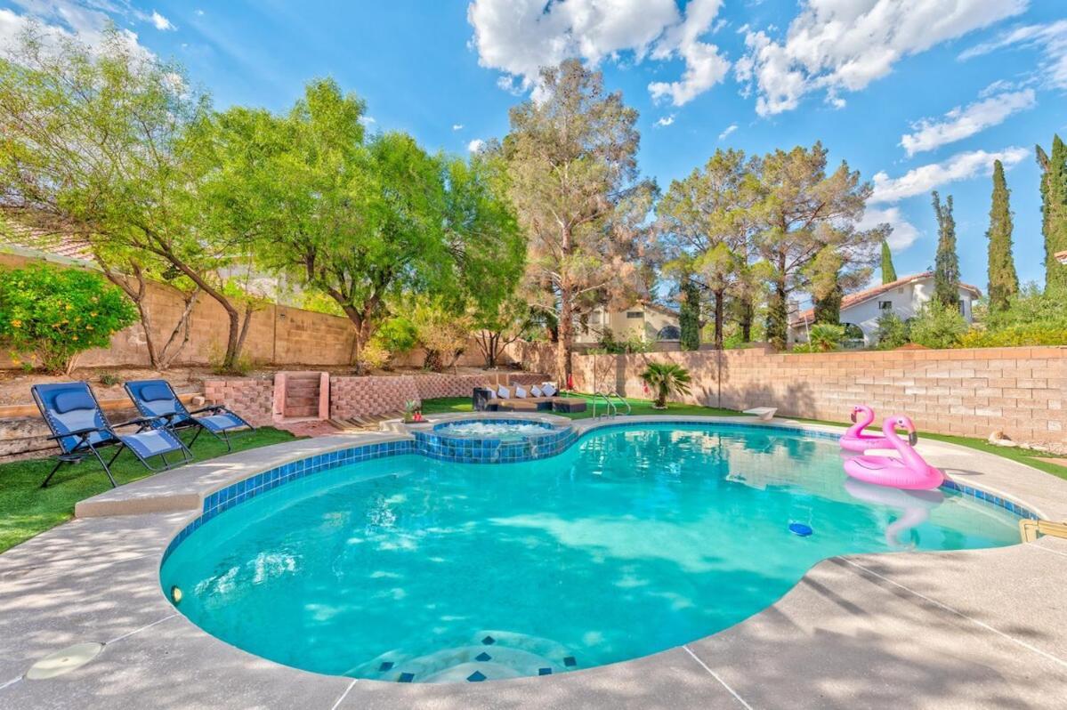Holiday home Treasure Bay-3br Pool & Hot Tub Oasis Near T Strip *