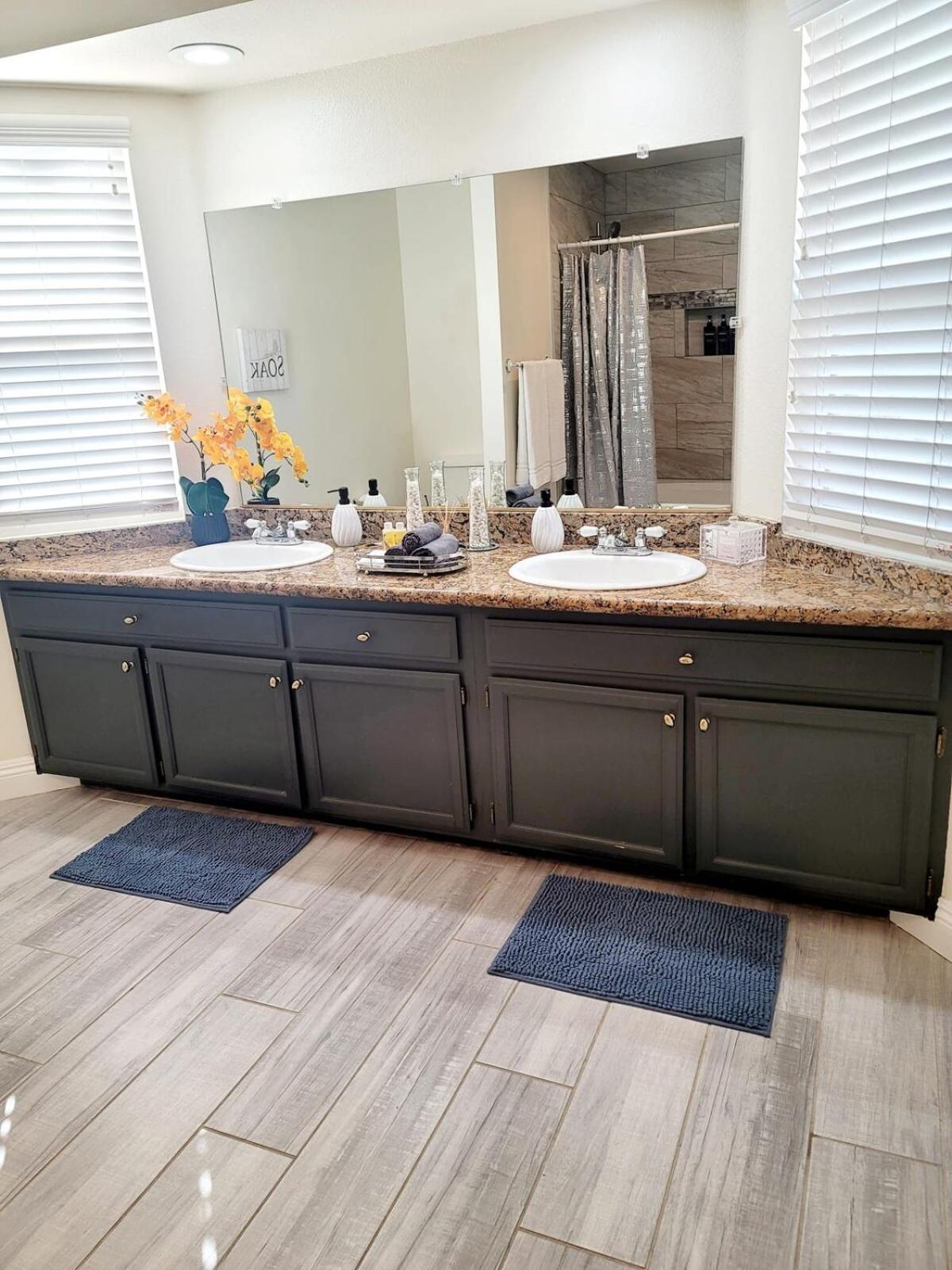 Treasure Bay-3br Pool & Hot Tub Oasis Near T Strip Holiday home *