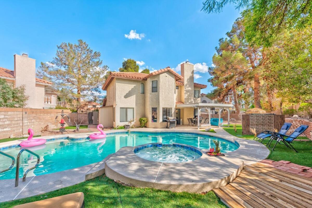 Holiday home Treasure Bay-3br Pool & Hot Tub Oasis Near T Strip