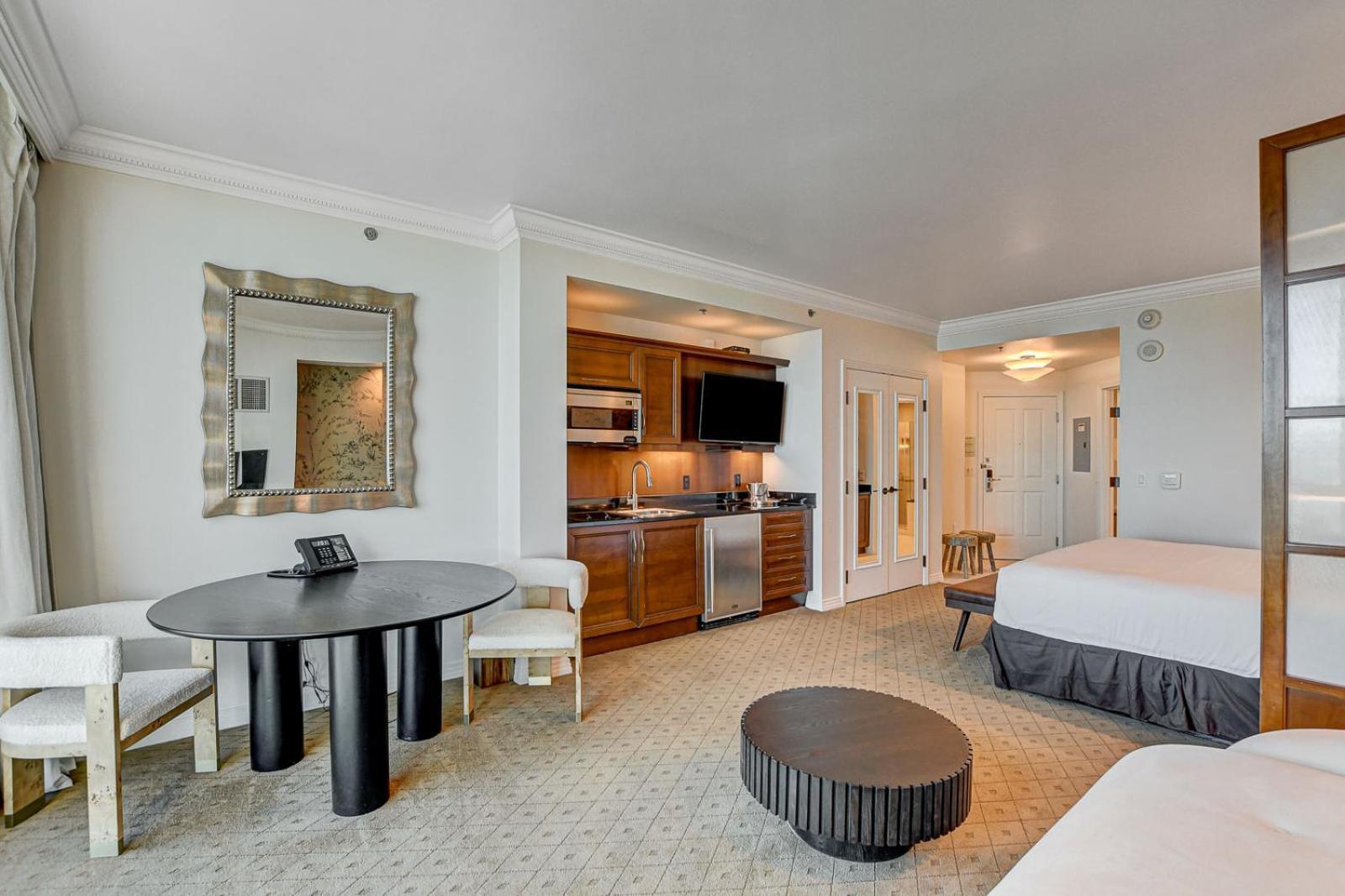 The Rose Ii Mgm Signature