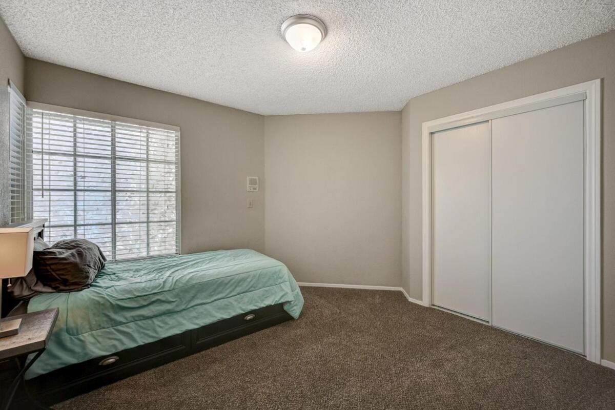 Modern 3 Bedroom In Summerlin Holiday home *