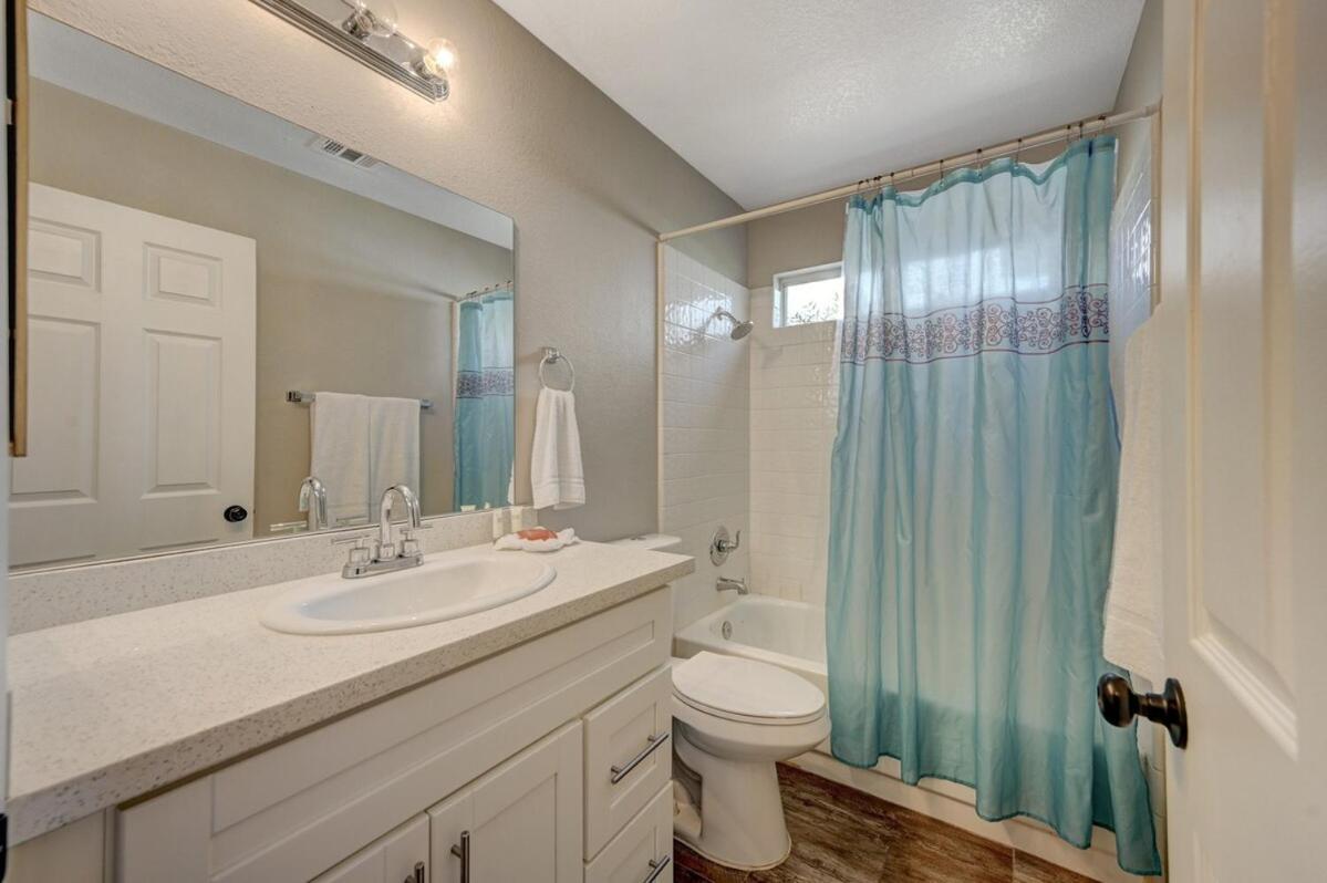 Modern 3 Bedroom In Summerlin * Las Vegas