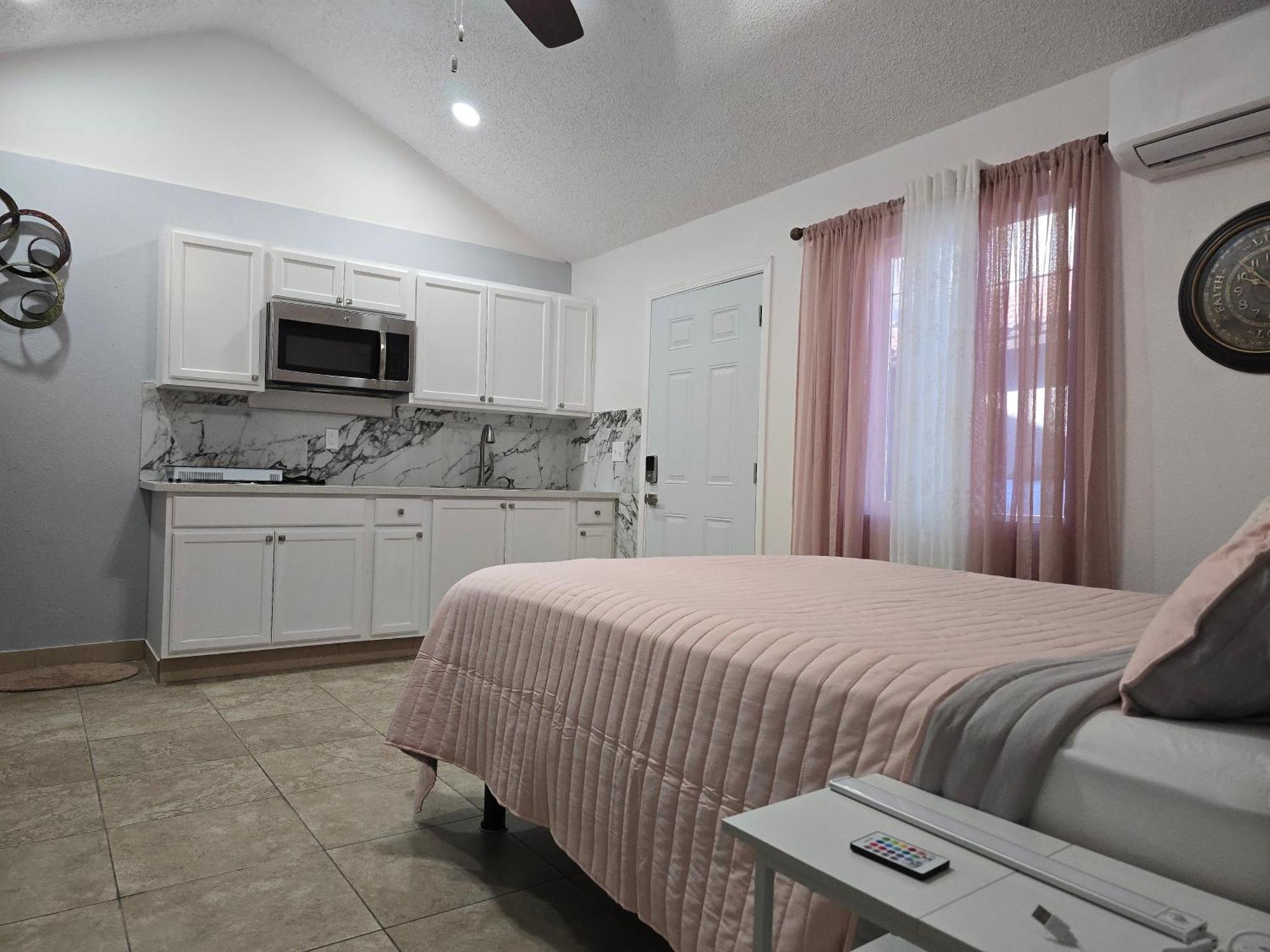 Rocas Del Sol Apartment