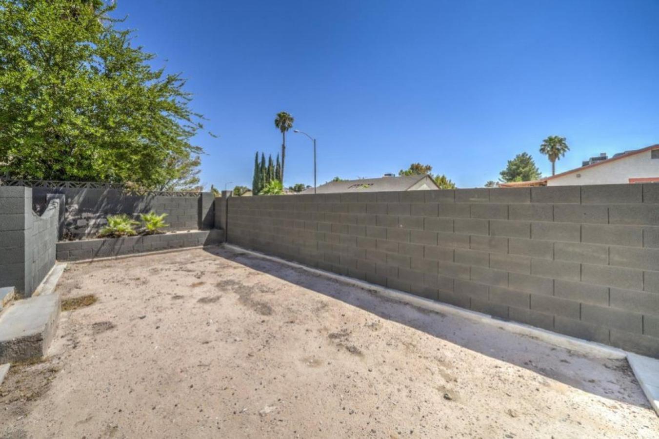 Stunning With Pool Very Spacious Upgrades Las Vegas