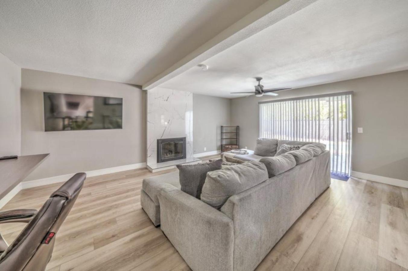 Holiday home Stunning With Pool Very Spacious Upgrades Las Vegas