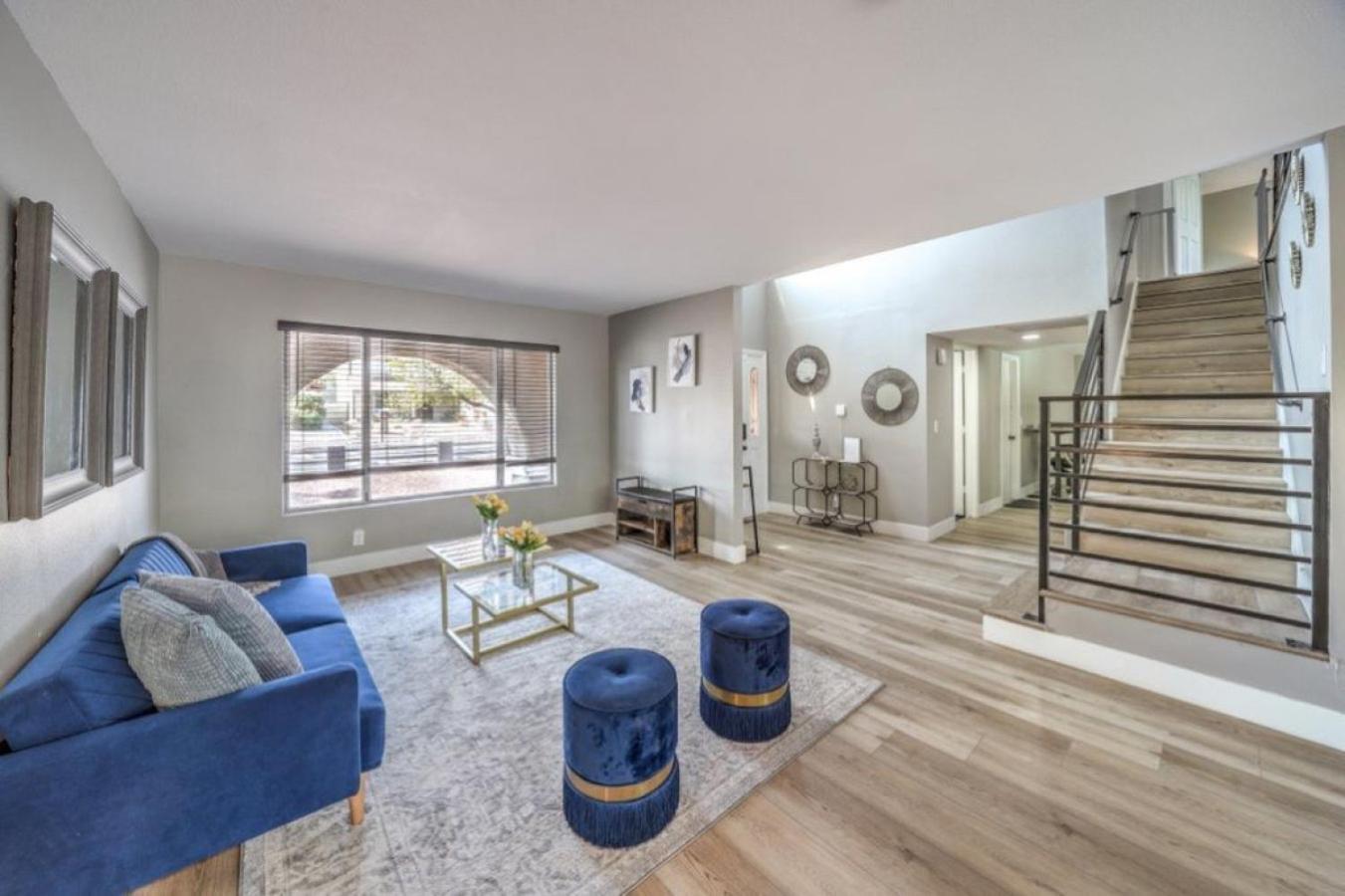 Stunning With Pool Very Spacious Upgrades