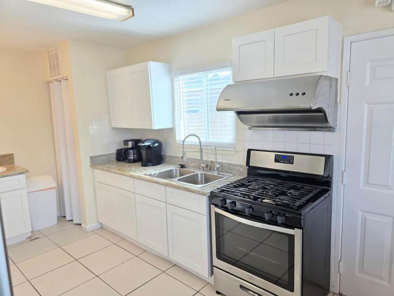 376 Modern Sleeps 6 Holiday home *