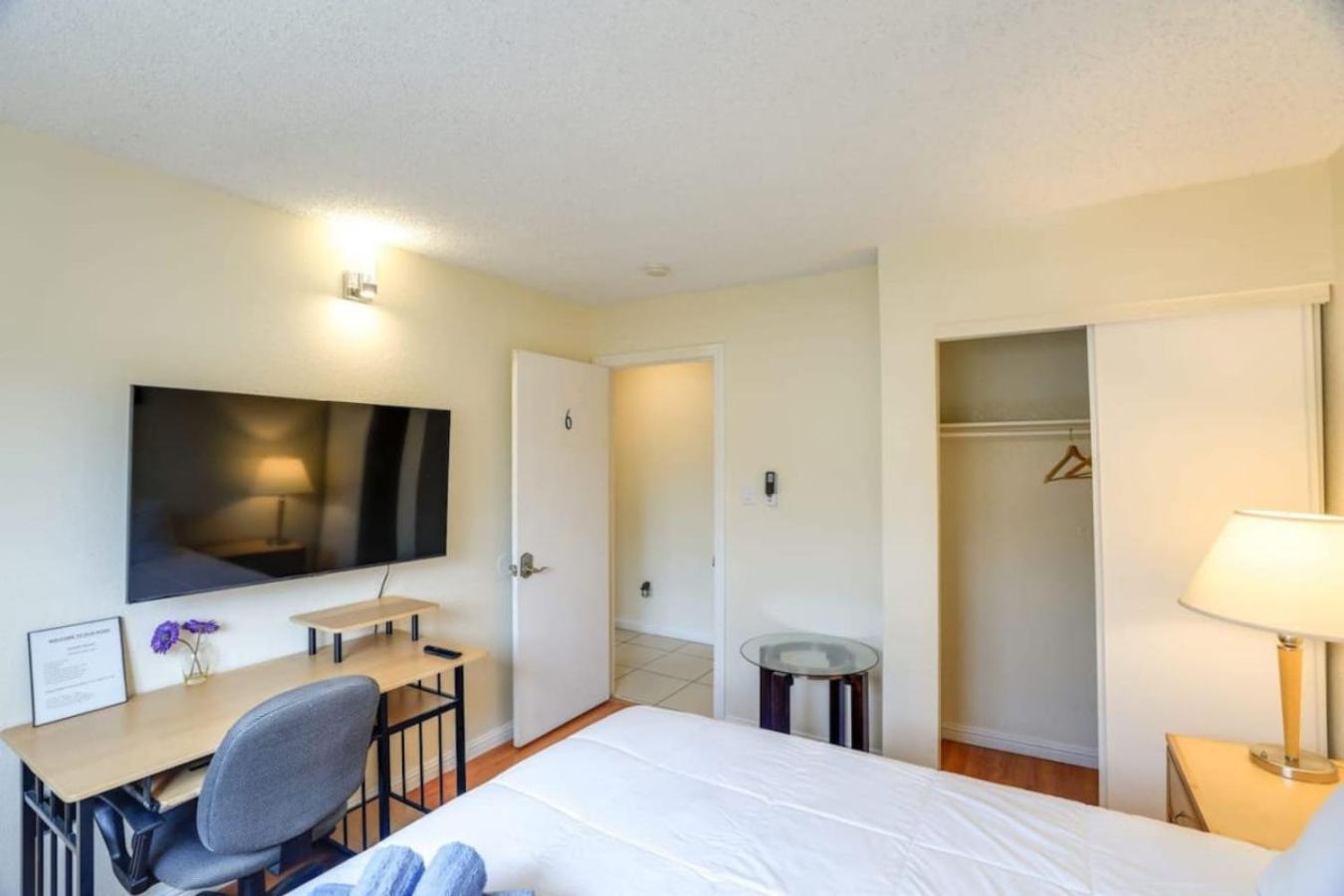 376 Modern Sleeps 6 * Las Vegas
