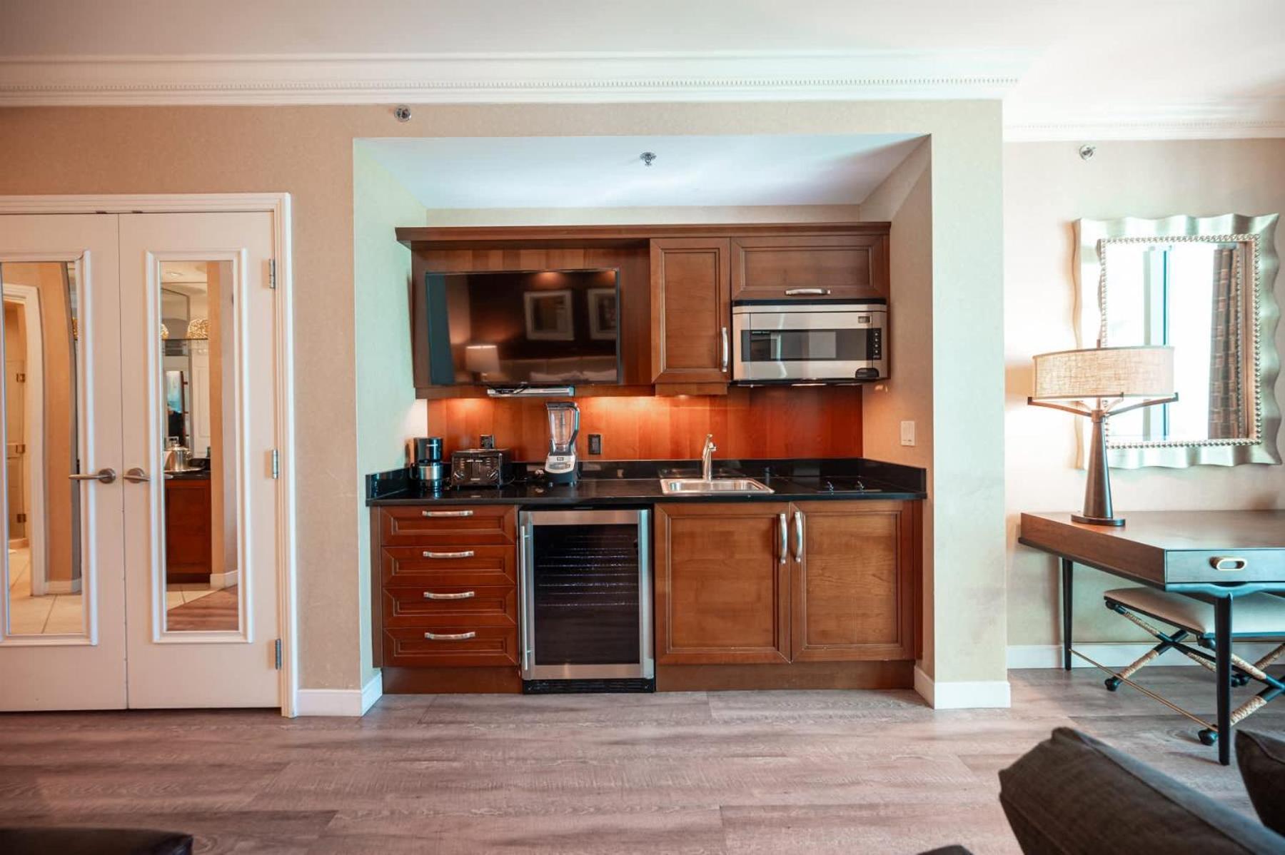 No Fee Strip View &free Valet &pool *