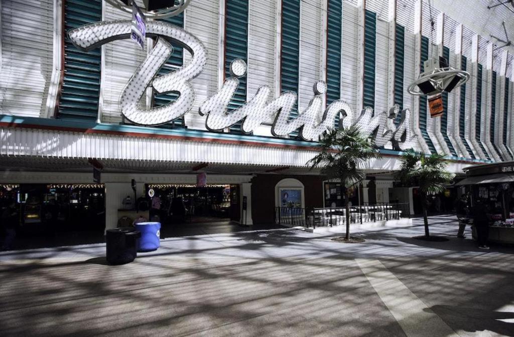 Apache Las Vegas